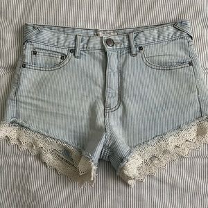 Womens Free People Searsucker Denim Fringe Short 26
